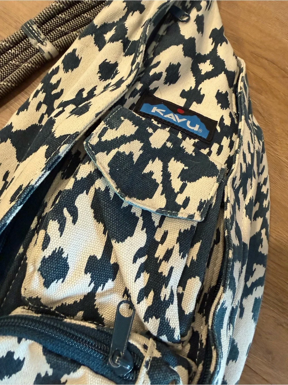Kavu Cream & Navy Patterned Sling Pack